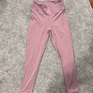 PURPLE SCRUNCH BUTT LEGGINGS